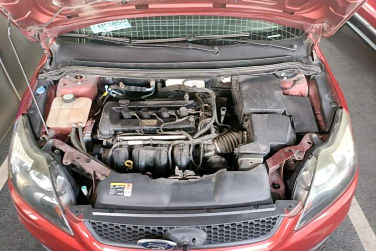 Used Ford Focus 2013 Hatchback Classic 1.8L Automatic Base Model Engine Bay