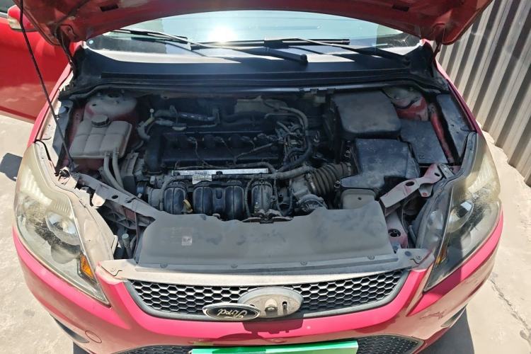 Used Ford Focus 2013 Hatchback Classic 1.8L Automatic Base Model Engine Bay