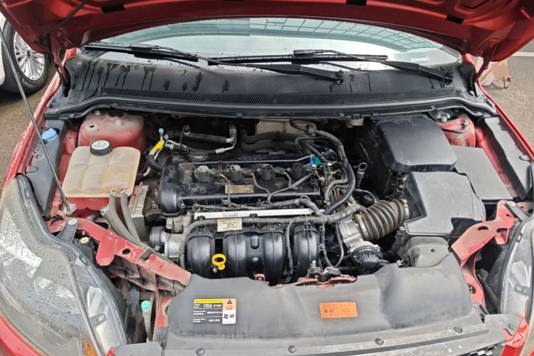 Used Ford Focus 2013 Hatchback Classic 1.8L Automatic Base Model Engine Bay