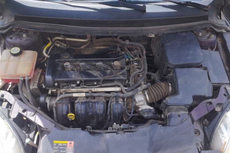 Used Ford Focus 2013 Sedan Classic 1.8L Manual Base Model Engine Bay