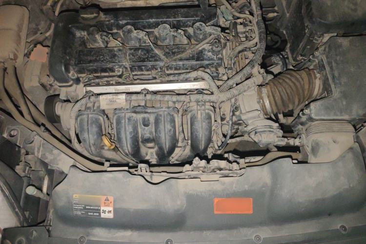 Used Ford Focus 2013 Sedan Classic 1.8L Manual Base Model Engine Bay