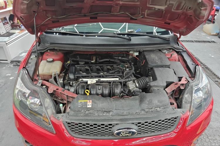Used Ford Focus 2013 Hatchback Classic 1.8L Manual Base Model Engine Bay