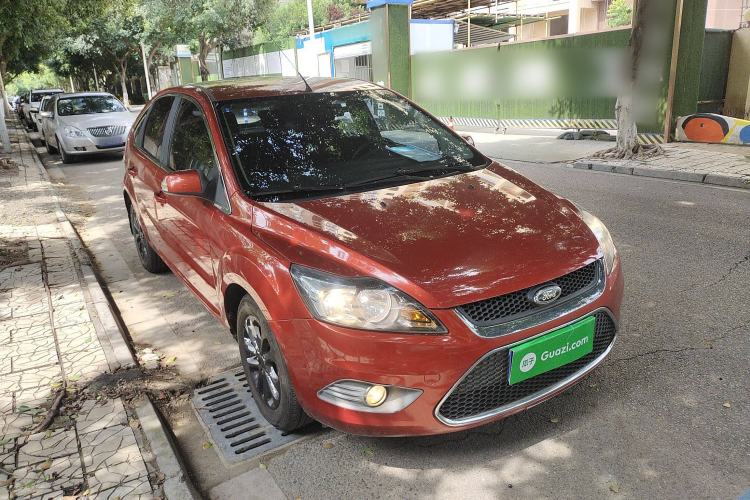 Used Ford Focus 2013 Hatchback Classic 1.8L Manual Base Model Exterior 2