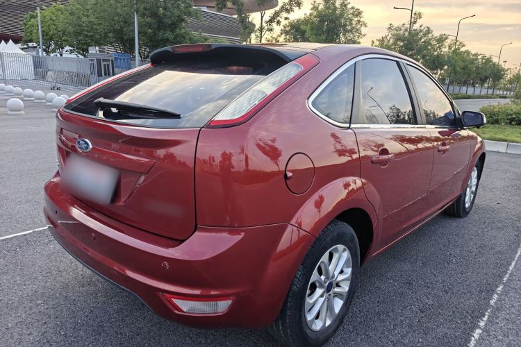Used Ford Focus 2013 Hatchback Classic 1.8L Automatic Base Model Exterior 3