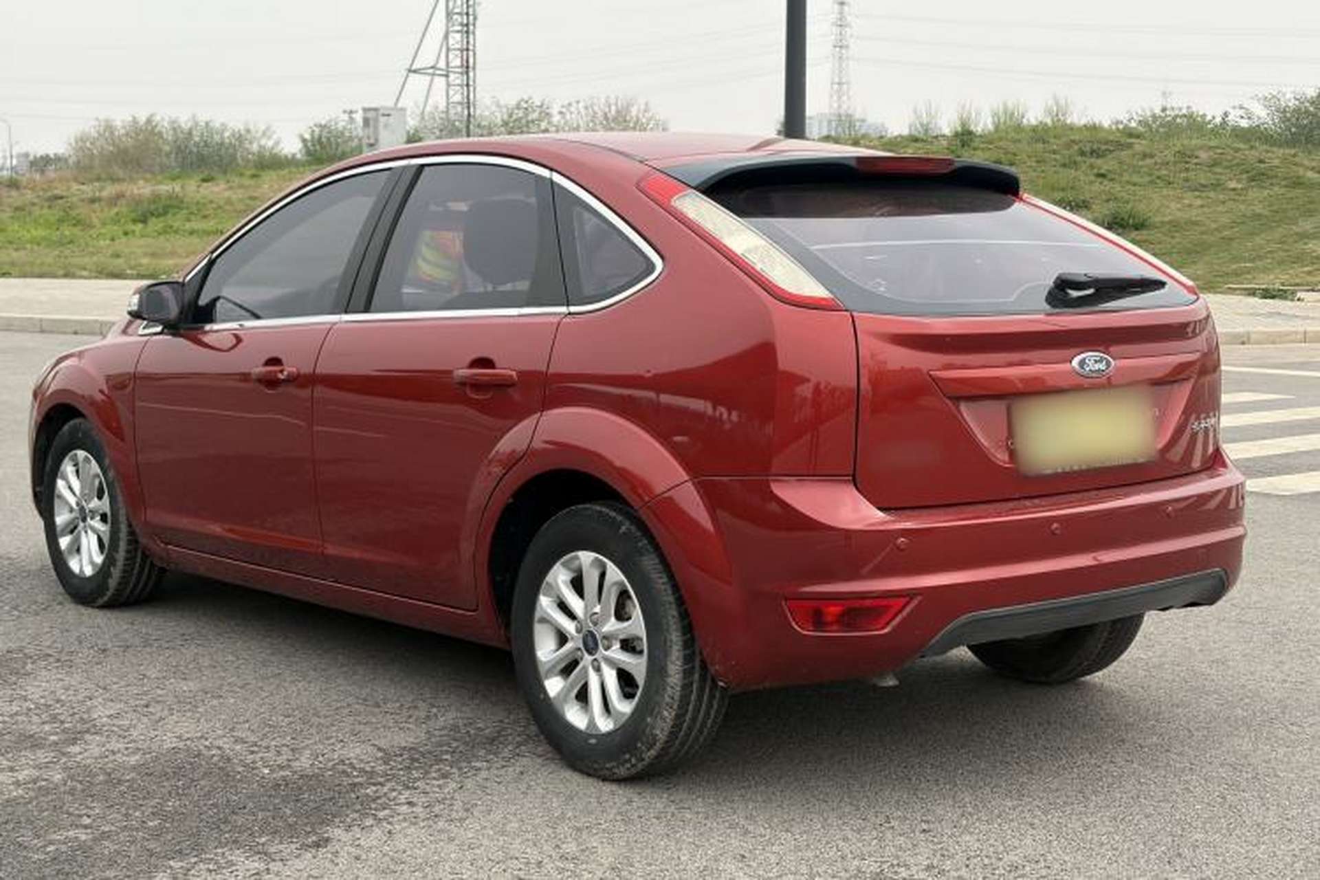 Used Ford Focus 2013 Hatchback Classic 1.8L Automatic Base Model Exterior 3