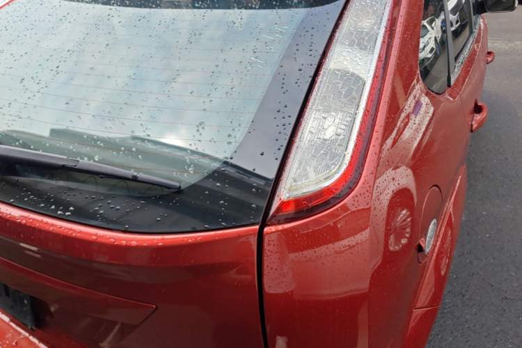 Used Ford Focus 2013 Hatchback Classic 1.8L Automatic Base Model Exterior 3
