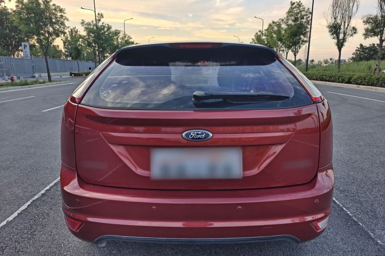 Used Ford Focus 2013 Hatchback Classic 1.8L Automatic Base Model Exterior 4