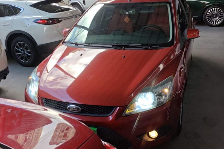 Used Ford Focus 2013 Hatchback Classic 1.8L Automatic Base Model Front