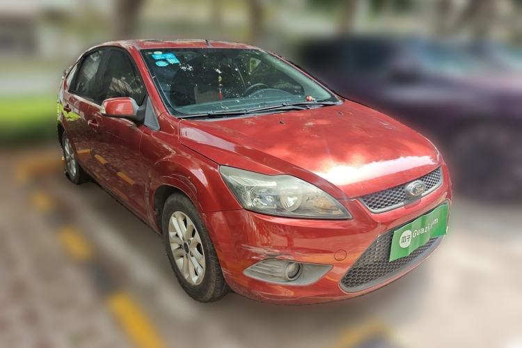 Used Ford Focus 2013 Hatchback Classic 1.8L Automatic Millionth Anniversary Edition Front Right 45 Deg