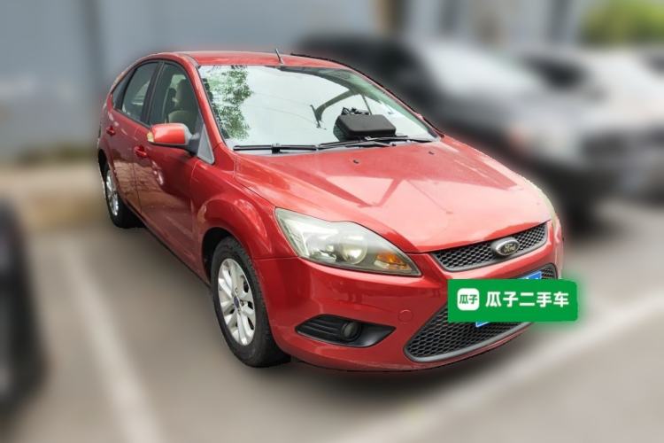 Used Ford Focus 2013 Hatchback Classic 1.8L Manual Base Model Front Right 45 Deg
