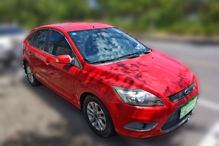Used Ford Focus 2013 Hatchback Classic 1.8L Manual Base Model Front Right 45 Deg