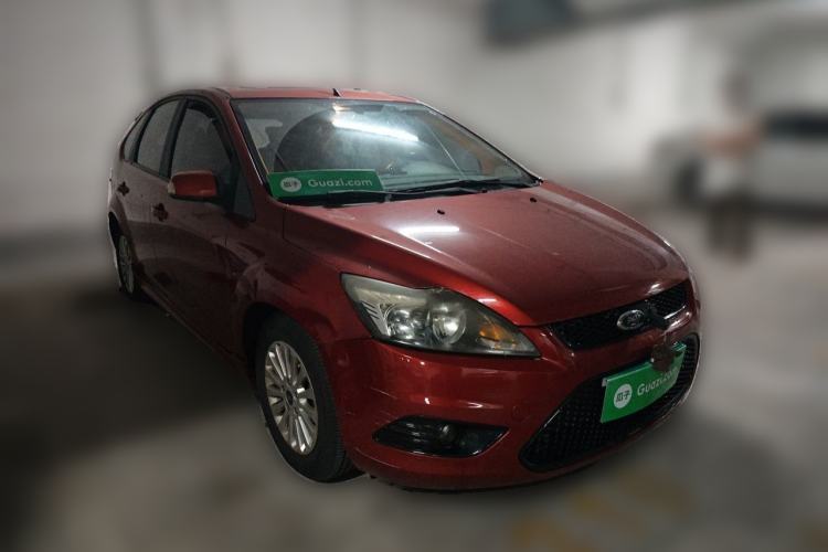 Used Ford Focus 2013 Hatchback Classic 1.8L Automatic Fashion Edition Front Right 45 Deg