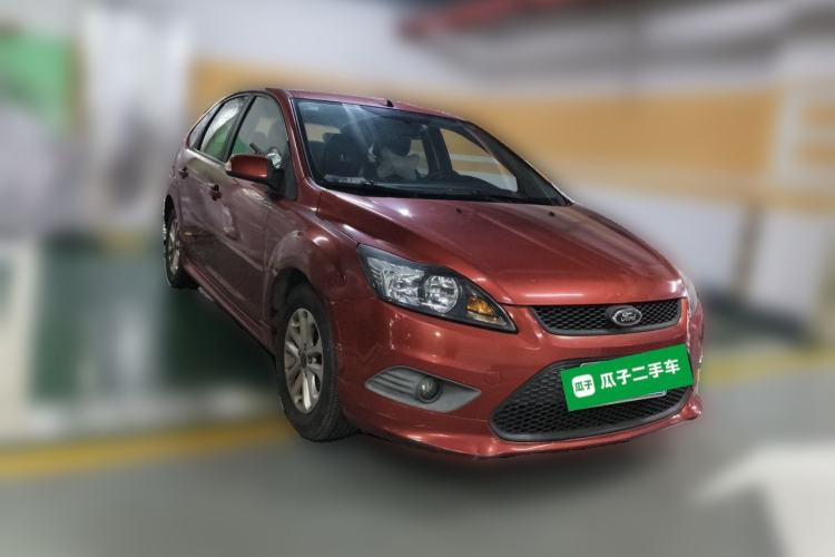 Used Ford Focus 2013 Hatchback Classic 1.8L Automatic Base Model Front Right 45 Deg