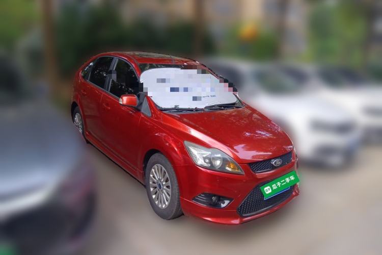 Used Ford Focus 2013 Hatchback Classic 1.8L Manual Fashion Edition Front Right 45 Deg