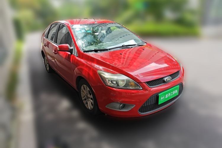 Used Ford Focus 2013 Hatchback Classic 1.8L Automatic Base Model Front Right 45 Deg