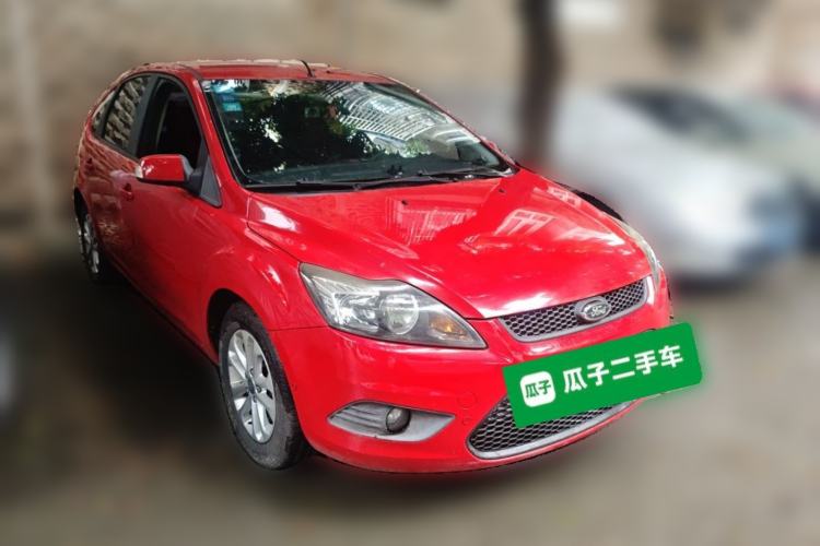 Used Ford Focus 2013 Hatchback Classic 1.8L Automatic Base Model Front Right 45 Deg