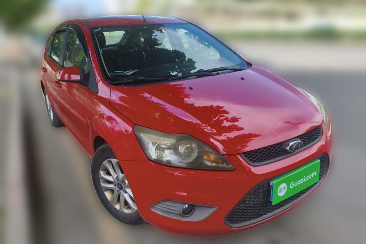 Used Ford Focus 2013 Hatchback Classic 1.8L Manual Base Model Front Right 45 Deg