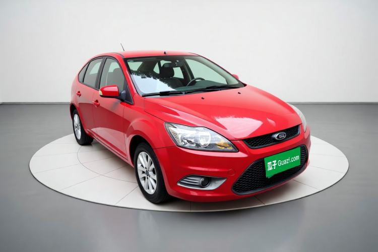 Used Ford Focus 2013 Hatchback Classic 1.8L Manual Base Model Front Right 45 Deg