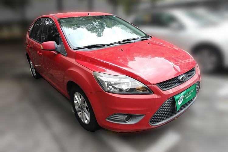 Used Ford Focus 2013 Hatchback Classic 1.8L Manual Base Model Front Right 45 Deg