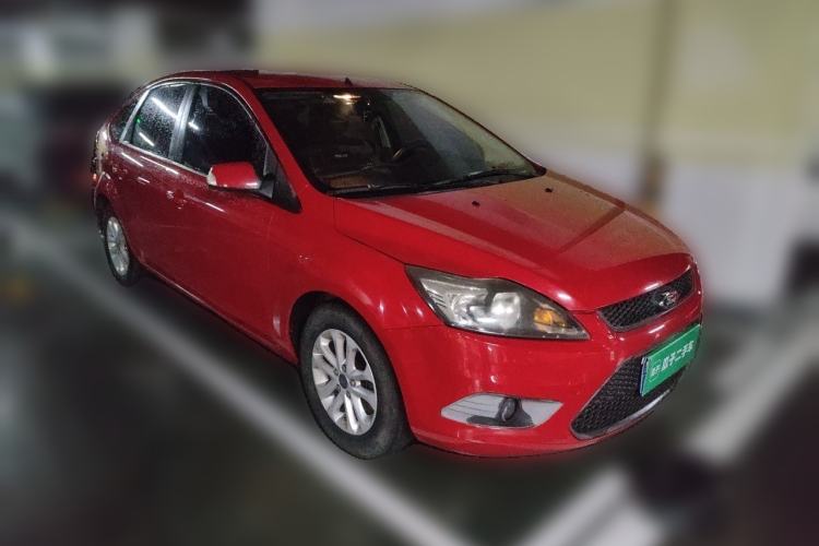 Used Ford Focus 2013 Hatchback Classic 1.8L Manual Base Model Front Right 45 Deg