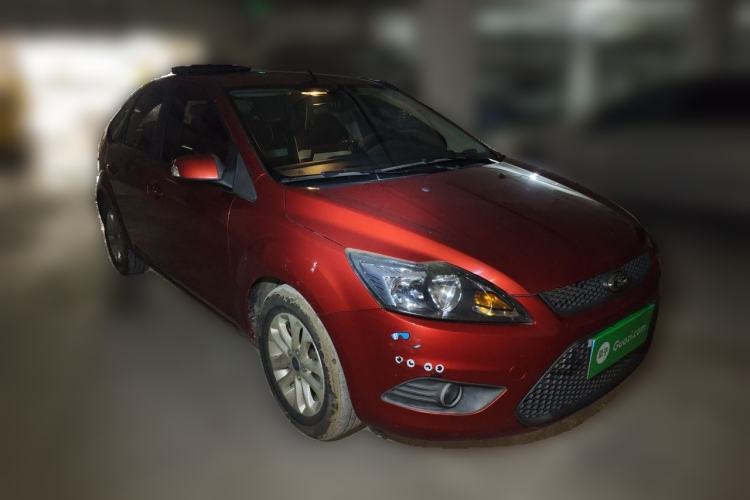 Used Ford Focus 2013 Hatchback Classic 1.8L Automatic Base Model Front Right 45 Deg