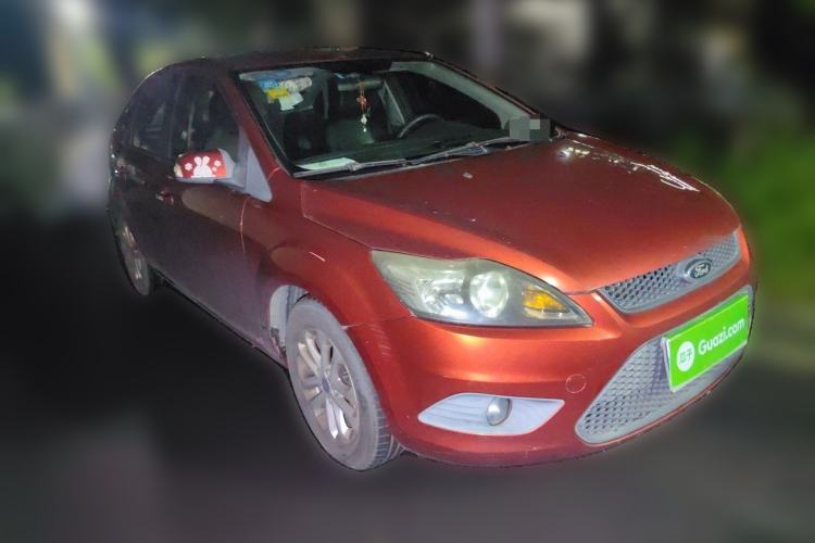 Used Ford Focus 2013 Hatchback Classic 1.8L Automatic Base Model Front Right 45 Deg