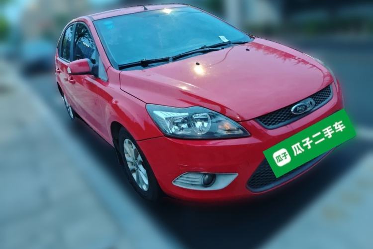 Used Ford Focus 2013 Hatchback Classic 1.8L Automatic Base Model Front Right 45 Deg