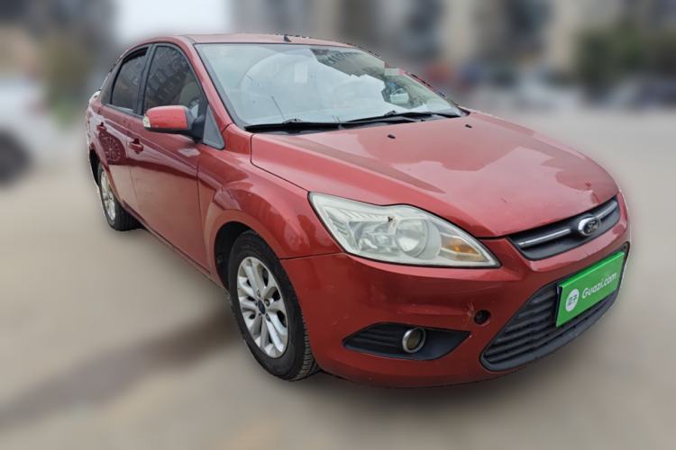 Used Ford Focus 2013 Sedan Classic 1.8L Automatic Base Model Front Right 45 Deg