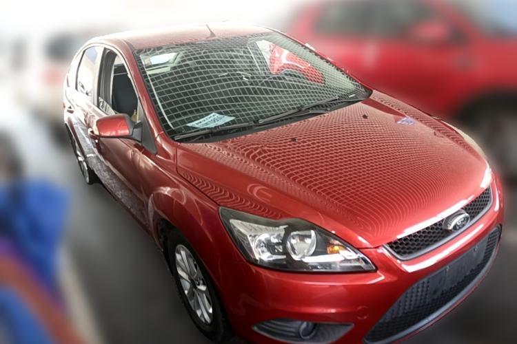 Used Ford Focus 2013 Hatchback Classic 1.8L Automatic Base Model Front Right 45 Deg