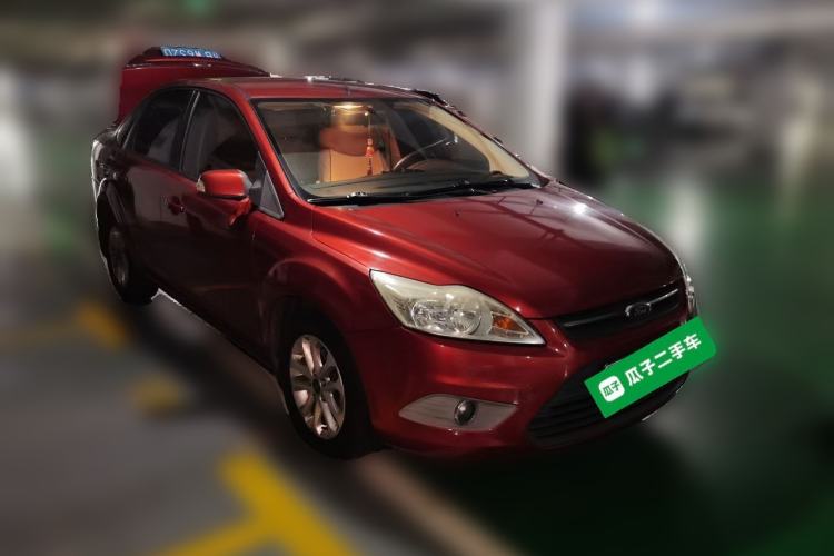 Used Ford Focus 2013 Sedan Classic 1.8L Automatic Base Model Front Right 45 Deg