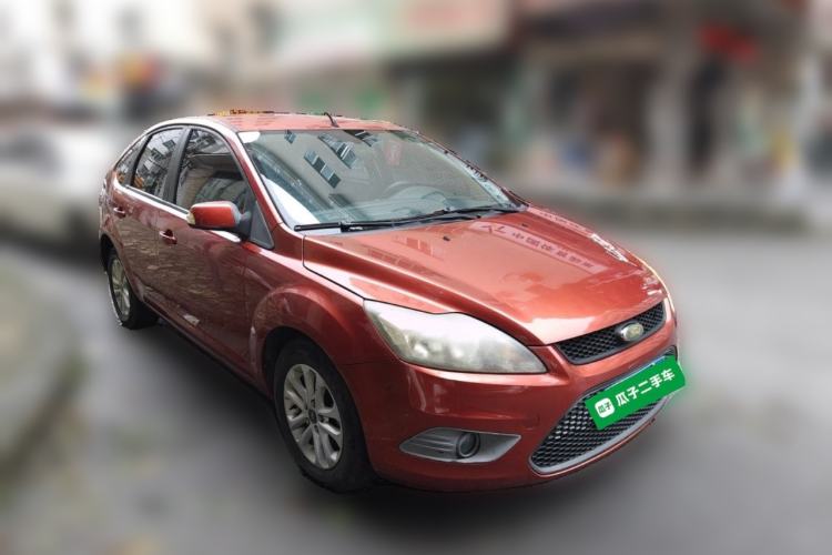Used Ford Focus 2013 Hatchback Classic 1.8L Automatic Base Model Front Right 45 Deg