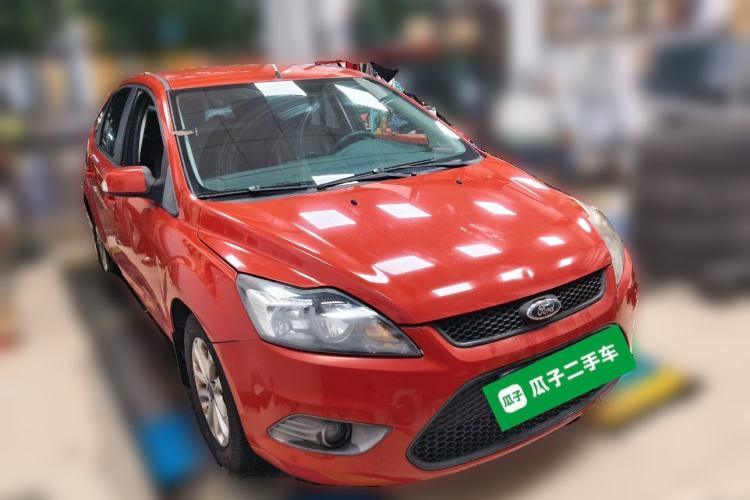 Used Ford Focus 2013 Hatchback Classic 1.8L Automatic Base Model Front Right 45 Deg