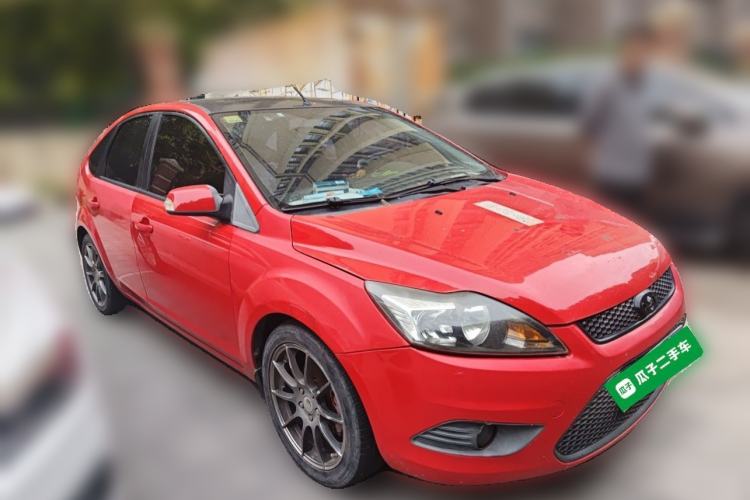 Used Ford Focus 2013 Hatchback Classic 1.8L Automatic Millionth Anniversary Edition Front Right 45 Deg