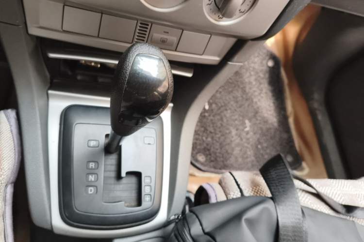 Used Ford Focus 2013 Hatchback Classic 1.8L Automatic Base Model Gear Lever