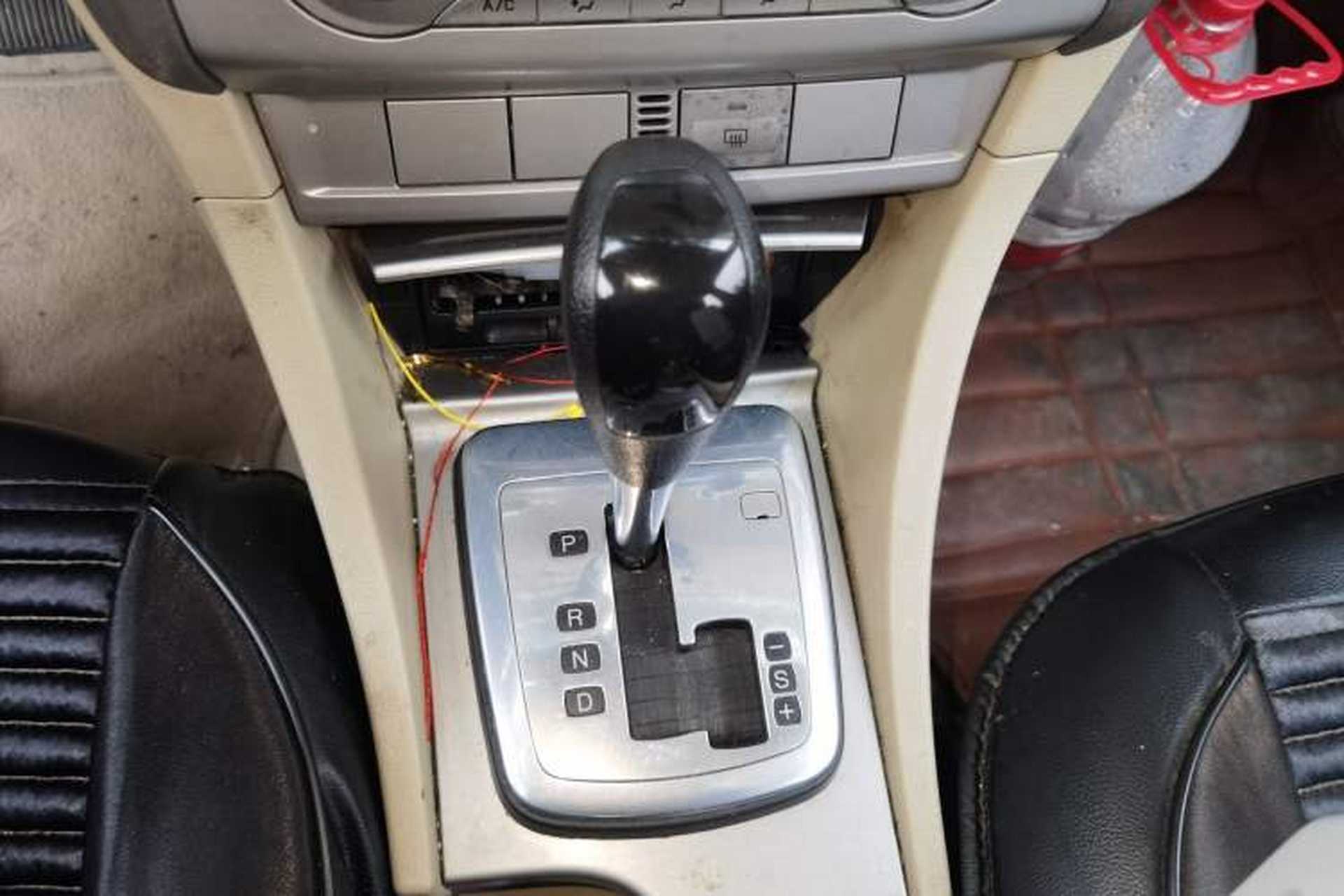 Used Ford Focus 2013 Hatchback Classic 1.8L Automatic Fashion Edition Gear Lever