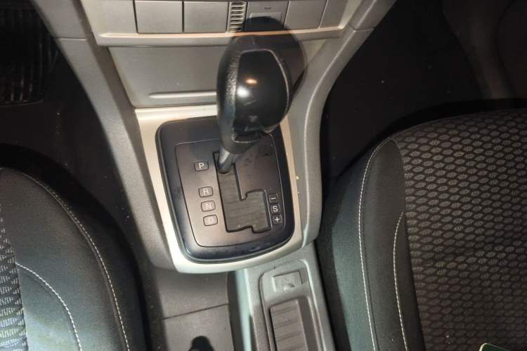 Used Ford Focus 2013 Hatchback Classic 1.8L Automatic Base Model Gear Lever