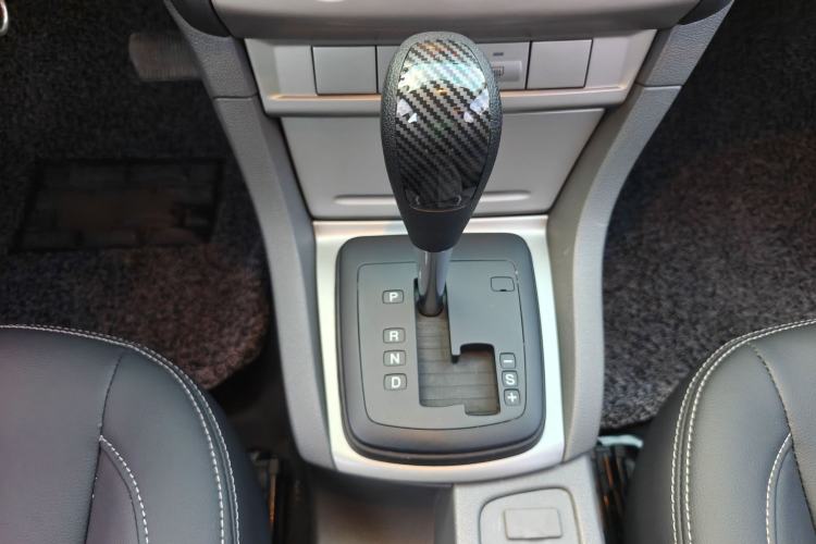 Used Ford Focus 2013 Hatchback Classic 1.8L Automatic Base Model Gear Lever