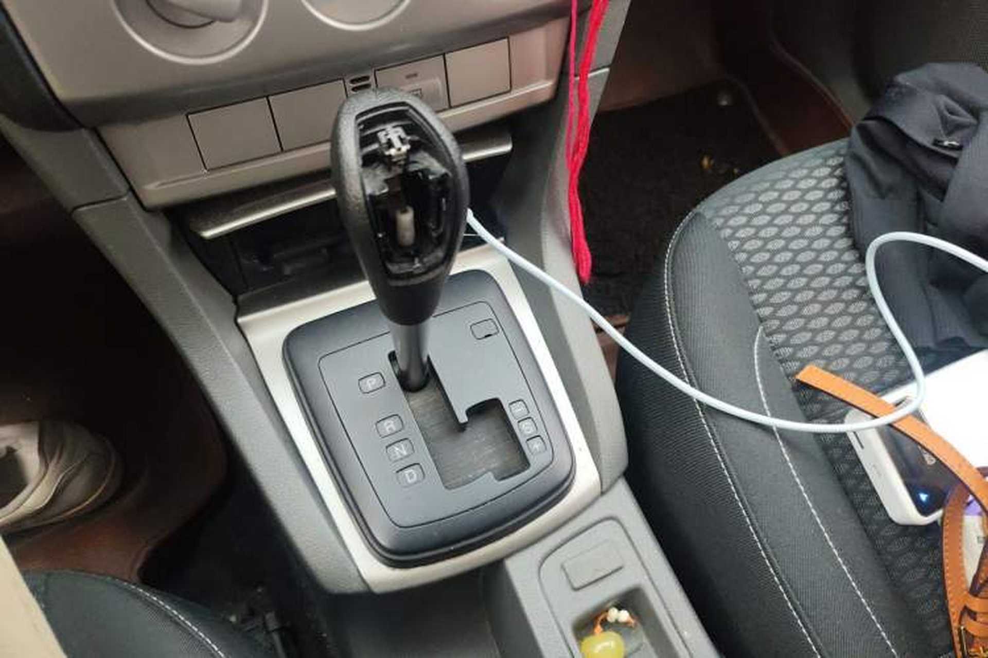 Used Ford Focus 2013 Hatchback Classic 1.8L Automatic Base Model Gear Lever