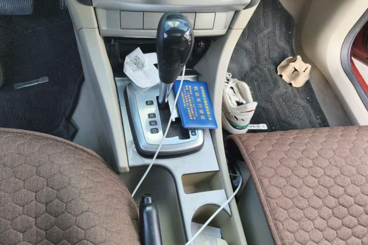Used Ford Focus 2013 Sedan Classic 1.8L Automatic Fashion Edition Gear Lever