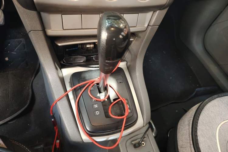 Used Ford Focus 2013 Hatchback Classic 1.8L Automatic Base Model Gear Lever