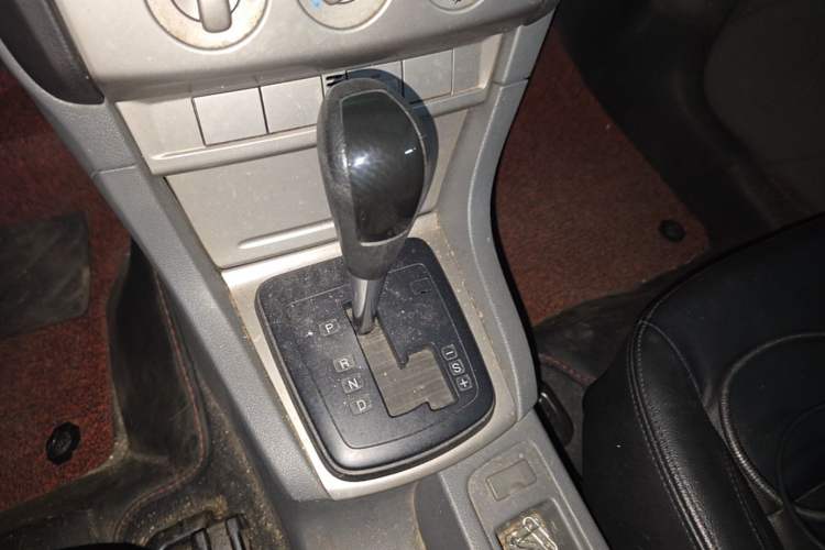 Used Ford Focus 2013 Hatchback Classic 1.8L Automatic Base Model Gear Lever