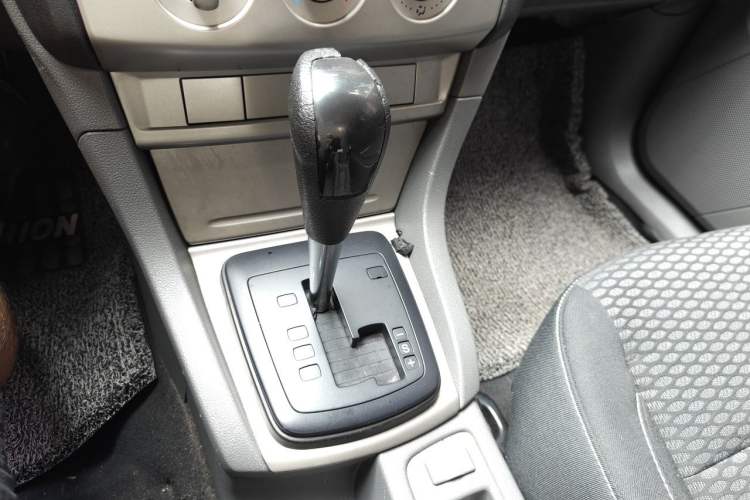 Used Ford Focus 2013 Hatchback Classic 1.8L Automatic Base Model Gear Lever
