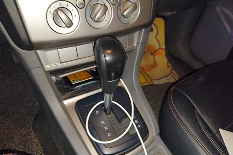 Used Ford Focus 2013 Hatchback Classic 1.8L Automatic Base Model Gear Lever