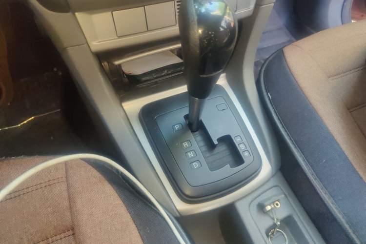 Used Ford Focus 2013 Hatchback Classic 1.8L Automatic Base Model Gear Lever