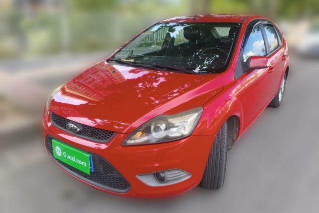 Ojetý Ford Focus 2013 Hatchback Classic 1.8L Manual Base Model
