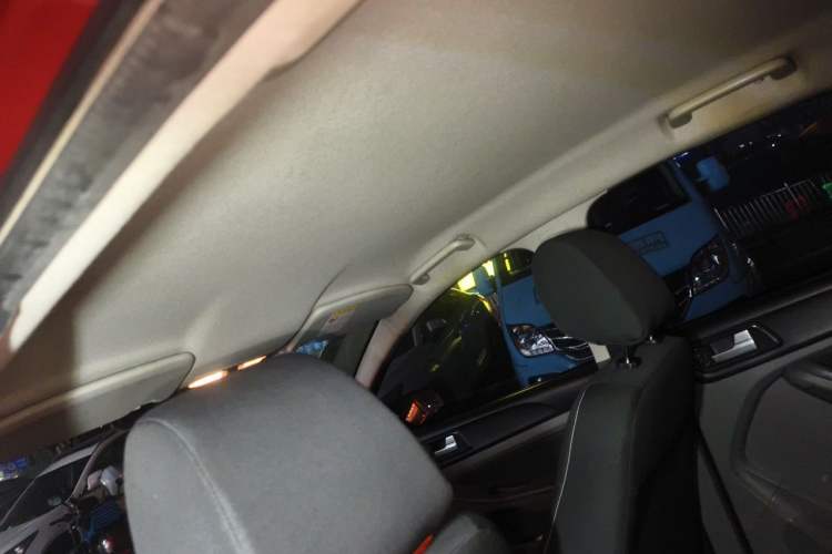 Used Ford Focus 2013 Hatchback Classic 1.8L Automatic Base Model Headliner