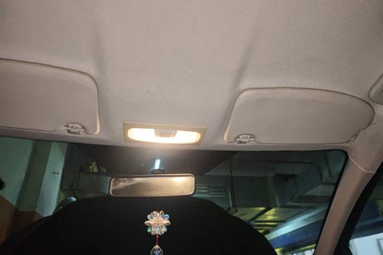 Used Ford Focus 2013 Sedan Classic 1.8L Manual Base Model Headliner