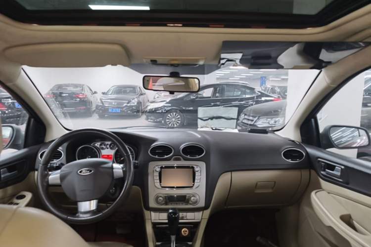 Used Ford Focus 2013 Hatchback Classic 1.8L Automatic Fashion Edition Headliner