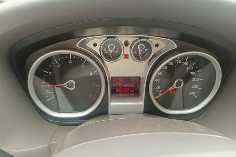 Used Ford Focus 2013 Hatchback Classic 1.8L Manual Fashion Edition Instrument Cluster