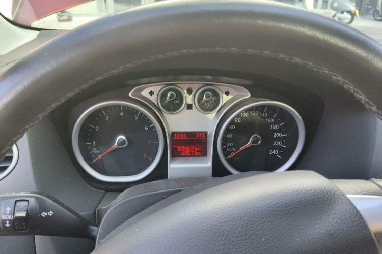 Used Ford Focus 2013 Sedan Classic 1.8L Automatic Fashion Edition Instrument Cluster